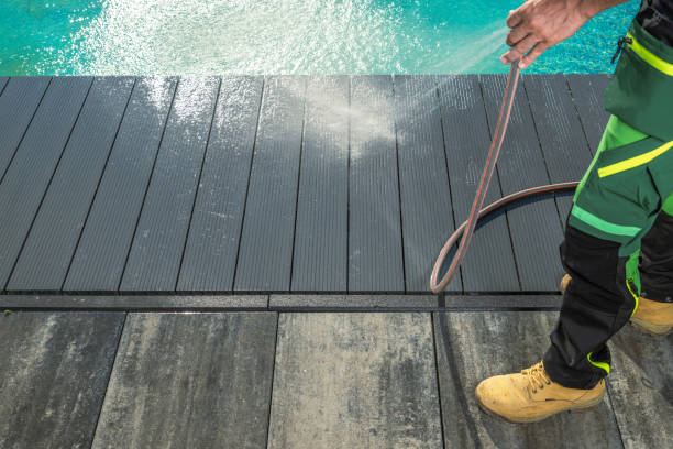 Best Roof Pressure Washing  in Marion, IA